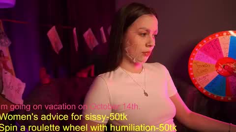  Emiliya  online show from October 2025 01:09:02 PM