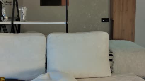 Snapshot of emiljanna chatting on November 2025 04:00:02 AM Emiljanna online show from November 2025 04:00:02 AM