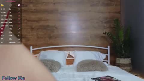 Emilly online show from September 2025 07:08:01 AM