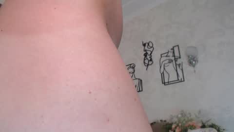 Emily online show from October 2025 07:59:01 PM