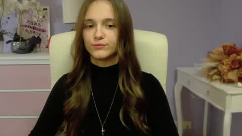 Snapshot of emilly_lust99 chatting on January 2025 01:52:01 PM Emilly online show from January 2025 01:52:01 PM