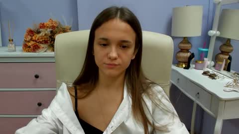 Emilly online show from March 2026 07:58:02 AM