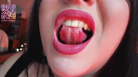 Emily online show from September 2025 07:47:02 PM