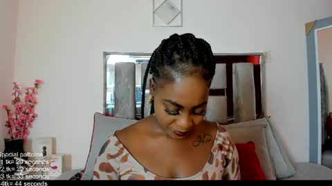 Emilly Roa online show from June 2026 07:07:01 PM