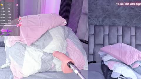 Snapshot of emily___fox chatting on December 2025 12:03:02 PM Emily online show from December 2025 12:03:02 PM