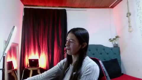 emily___rouse online show from August 2026 09:35:01 PM