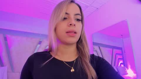 Snapshot of emily_ellen chatting on October 2025 11:36:02 AM Emily online show from October 2025 11:36:02 AM