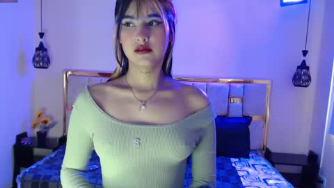 Snapshot of emily_fox_3 chatting on January 2025 12:11:02 PM emily fox 3 online show from January 2025 12:11:02 PM