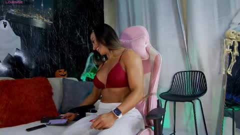 Snapshot of emily_foxx01 chatting on October 2025 09:26:02 PM Emily foxx01 online show from October 2025 09:26:02 PM