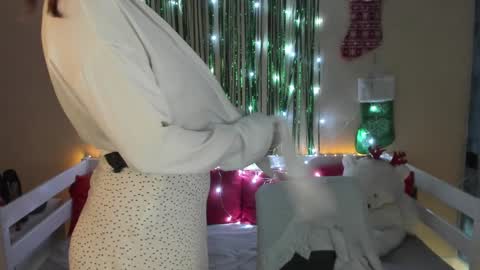 EMILY online show from December 2024 05:40:01 AM