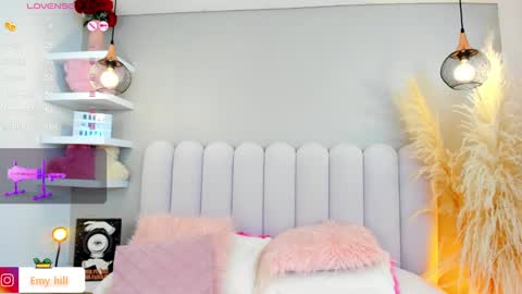 Snapshot of emily_hill___ chatting on January 2025 03:23:02 AM EMILY Monday 5-2 am From Tuesday to Friday5-1 am Colombia time online show from January 2025 03:23:02 AM