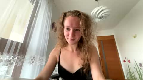 Snapshot of emily_in_parisss chatting on October 2025 09:21:01 AM Emily  online show from October 2025 09:21:01 AM