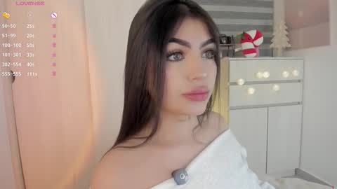 EmilyKenner  Independent model  online show from December 2025 09:26:01 AM