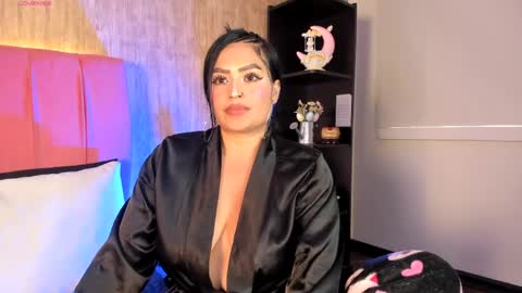 Emily  online show from April 2026 07:58:01 PM