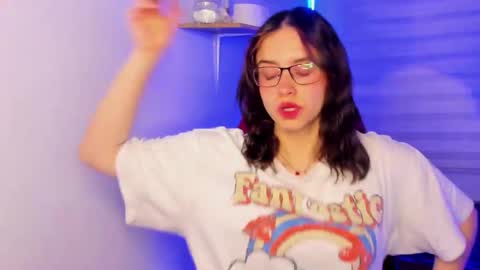 emily_lindey online show from October 2025 03:30:01 AM