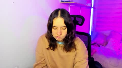 emily_lindey online show from November 2025 03:07:01 AM