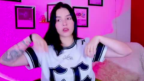 Snapshot of emily_lindey_ chatting on July 2026 06:41:02 AM Emily Lindey online show from July 2026 06:41:02 AM