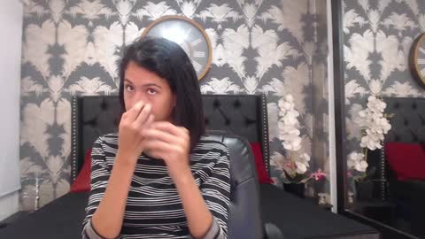 Snapshot of emily_loperaa chatting on January 2025 03:40:01 PM Emily online show from January 2025 03:40:01 PM