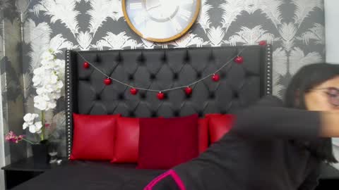 Snapshot of emily_loperaa chatting on February 2025 02:55:02 PM Emily online show from February 2025 02:55:02 PM