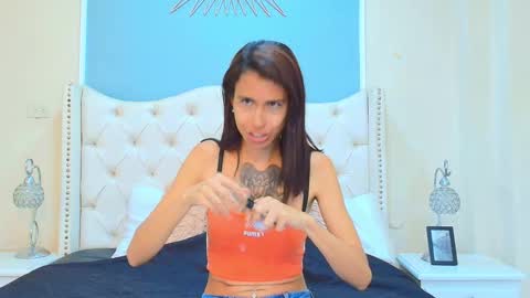 Snapshot of emily_loperaa chatting on September 2025 01:49:01 AM Emily online show from September 2025 01:49:01 AM