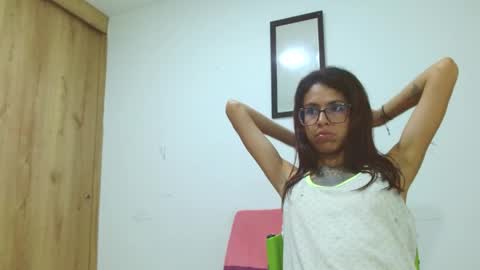 Emily online show from May 2026 05:15:02 AM