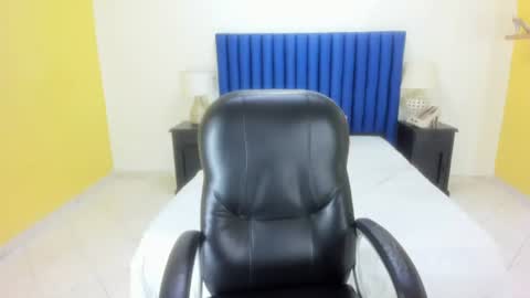 Snapshot of emily_manzur chatting on July 2026 04:58:01 PM emily_manzur online show from July 2026 04:58:01 PM