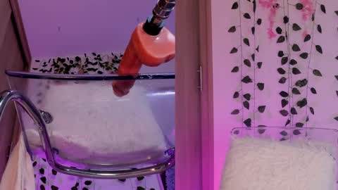 Emily online show from January 2025 01:59:01 AM