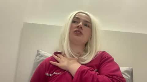 emily_morning_dew online show from February 2026 07:35:01 AM