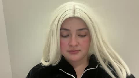 emily_morning_dew online show from February 2026 09:09:02 PM