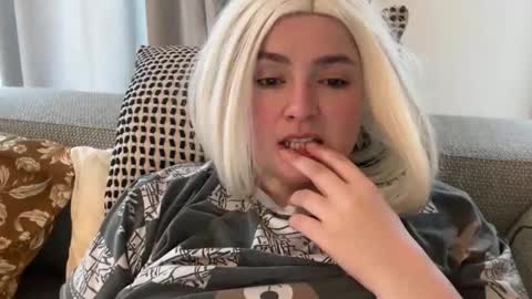 emily_morning_dew online show from February 2026 08:02:01 AM