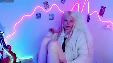 Lia online show from October 2025 08:48:01 PM