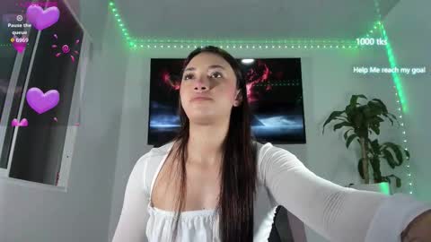 emily_palmeer online show from December 2025 09:40:01 AM