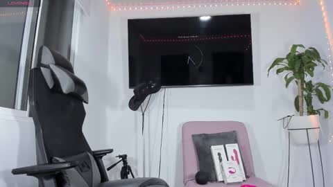 emily_palmeer online show from December 2025 10:35:01 AM