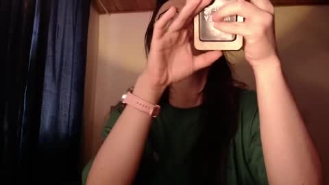 Snapshot of emily_pearl_ chatting on January 2025 12:16:01 PM emily_pearl_ online show from January 2025 12:16:01 PM