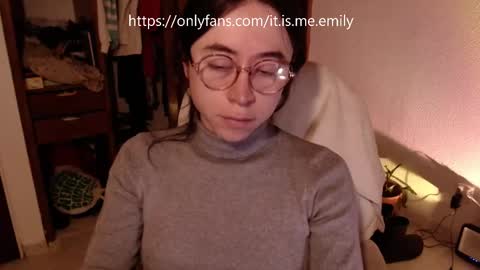 Snapshot of emily_pearl_ chatting on September 2025 02:28:02 AM emily_pearl_ online show from September 2025 02:28:02 AM