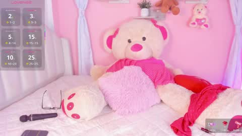 Snapshot of emily_restrepoo chatting on May 2026 06:43:02 AM Emily online show from May 2026 06:43:02 AM