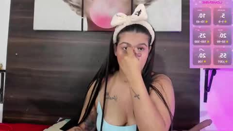 Emily online show from October 2025 04:43:02 AM