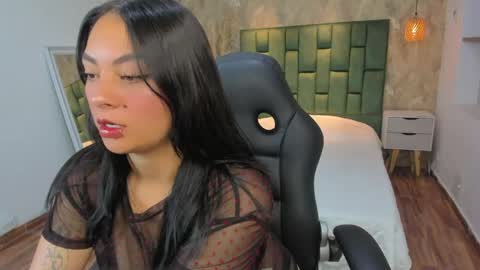 Emily online show from May 2026 07:09:02 PM
