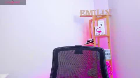 Emily online show from September 2025 10:49:02 AM