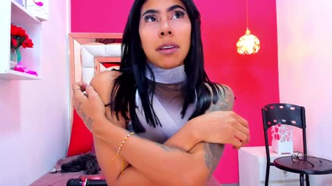 Snapshot of emily_sexy3 chatting on February 2025 11:22:02 AM Emily online show from February 2025 11:22:02 AM