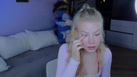 emily shepard online show from June 2026 02:33:02 AM