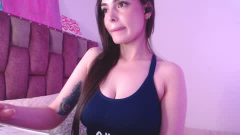 Snapshot of emily_w2 chatting on February 2025 08:49:02 PM emily_w2 online show from February 2025 08:49:02 PM