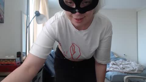 Snapshot of emily_york18 chatting on September 2025 05:24:01 PM Emily online show from September 2025 05:24:01 PM