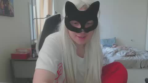 Snapshot of emily_york18 chatting on October 2025 08:19:02 PM Emily online show from October 2025 08:19:02 PM