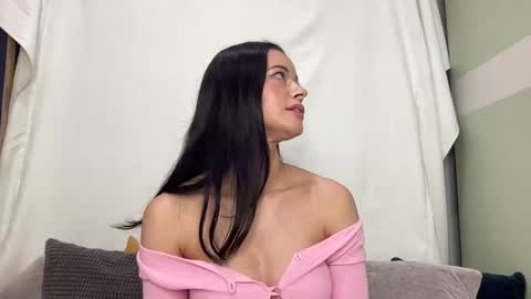 Snapshot of emilyalexa chatting on February 2025 05:09:02 PM Emily Alexa online show from February 2025 05:09:02 PM