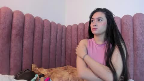 Snapshot of emilyandmarco_ chatting on November 2025 10:53:02 PM Emilyyy online show from November 2025 10:53:02 PM