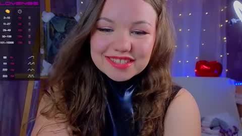 Snapshot of emilyart_ chatting on March 2025 02:12:02 AM artist Emily online show from March 2025 02:12:02 AM