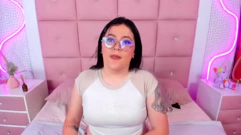Emily online show from May 2026 03:58:02 AM