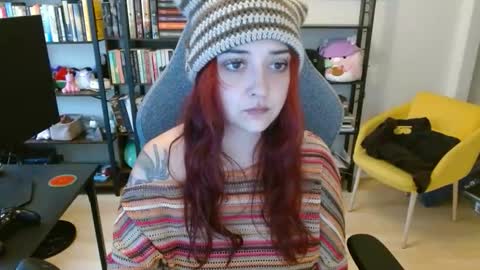 Snapshot of emilyclairebear chatting on May 2026 02:38:02 AM emily online show from May 2026 02:38:02 AM