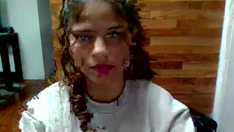 EmilyCm online show from April 2026 11:42:01 PM